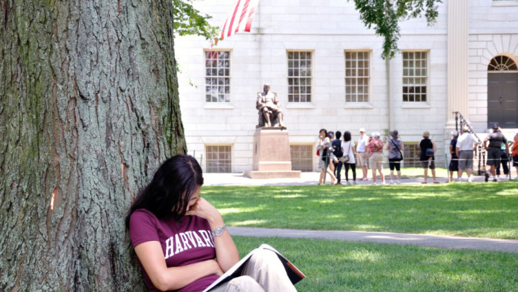 Casa Albă intenționează să taie subvențiile universității Harvard