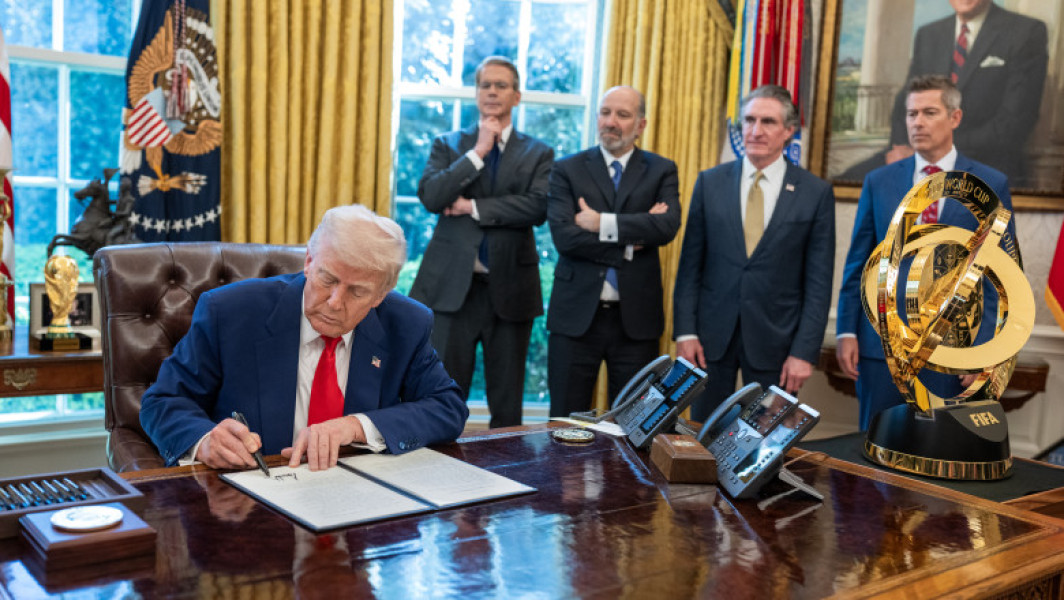 Războiul comercial al lui Trump generează tensiuni printre consilieri