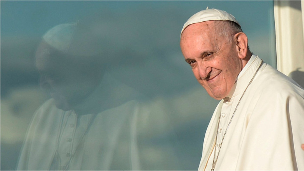 Papa Francisc a decedat, iar succesiunea sa este incertă