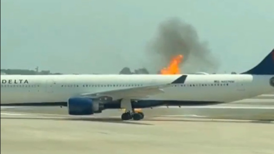 Incendiu pe un avion Delta Air Lines înainte de decolare