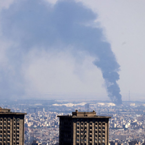 Israelul lansează noi atacuri asupra Iranului în contextul tensiunilor crescânde