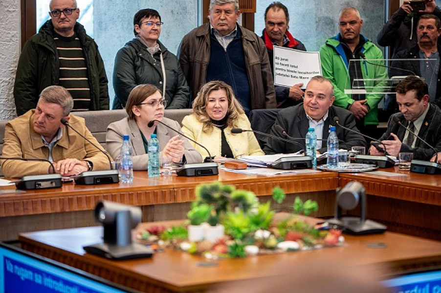 PNL acuză haos în transport și cere deschidere pentru stațiile din Satu Mare