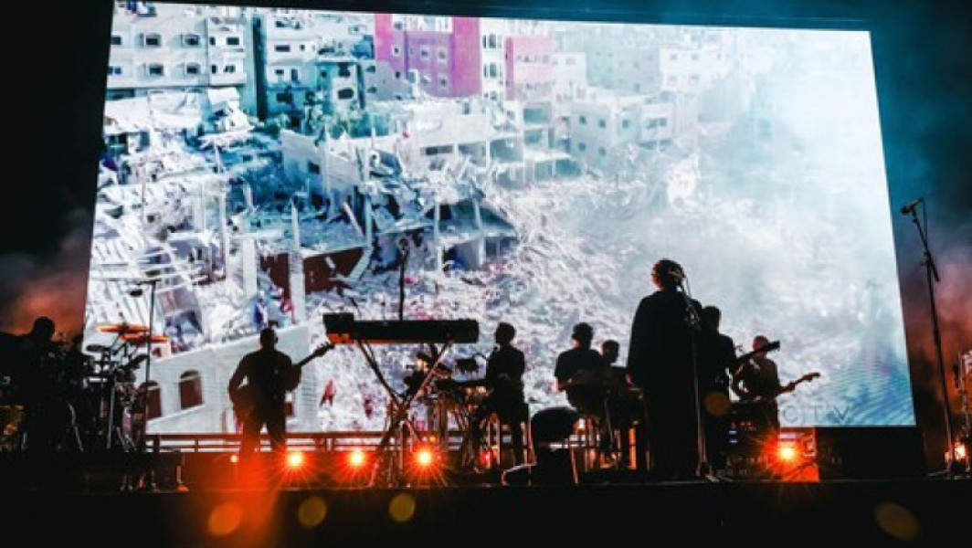 Massive Attack retrage muzica de pe Spotify ca protest față de investițiile în tehnologie militară