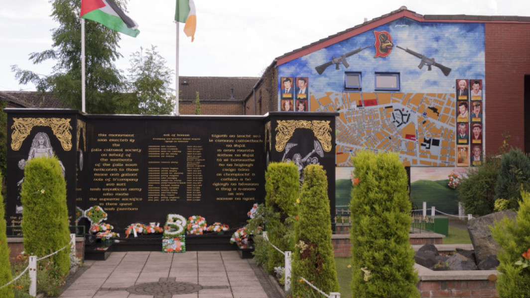 Marea Britanie și Irlanda reiau anchetele conflictului din Irlanda de Nord printr-un nou acord