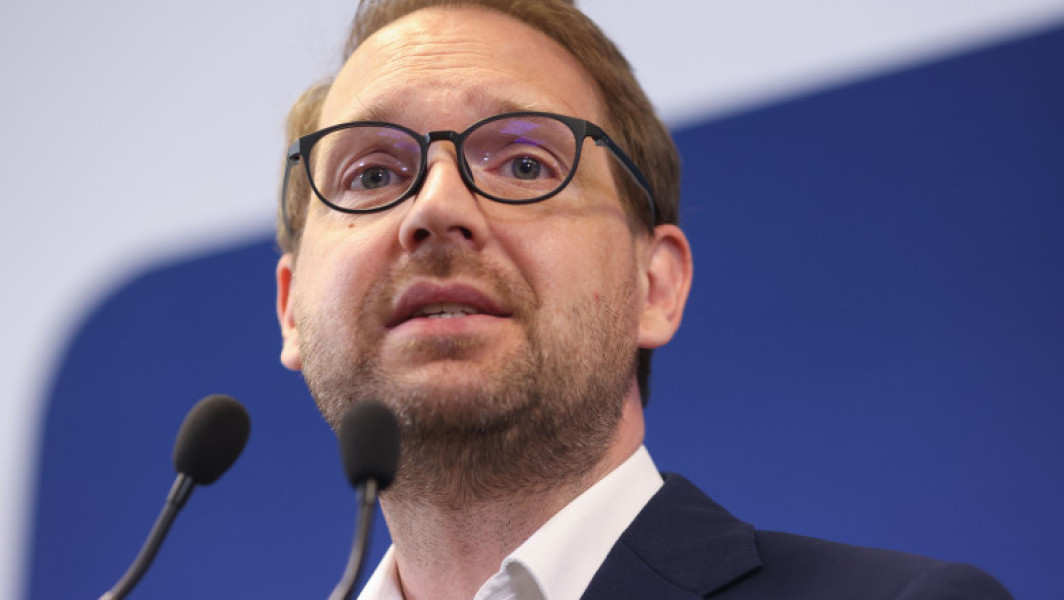 Dominic Fritz critică AUR pentru moțiunea simplă împotriva Dianei Buzoianu