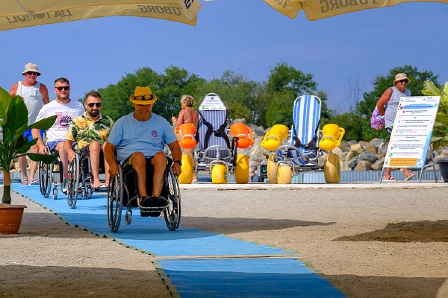 Tabere gratuite pentru persoane cu dizabilități organizate la Eforie Sud