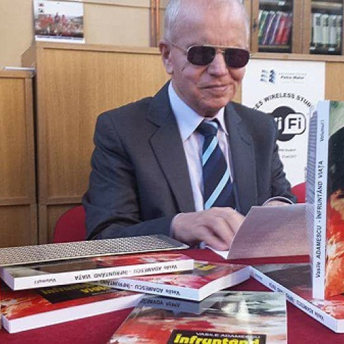 Expoziție de ceramică figurativă și lansare de carte în memoria lui Vasile Adamescu, un OM nemaivăzut