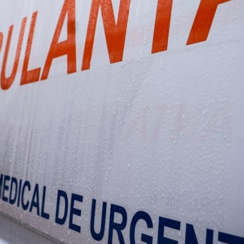 Femeie căzută de la etajul 4 în Bârlad, găsită conştientă dar fără amintiri ale incidentului