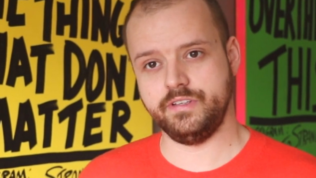 Un artist face naveta cu avionul din Argentina în Marea Britanie, pentru că e mai ieftin decât să stea în chirie la Londra