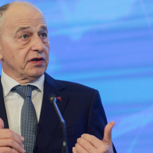 Mircea Geoană: Nu se întoarce la ceea că ceea ce a făcut în anii precedenţi. Va contribui la reconstrucţia şi renaşterea ţării.
"Mircea Geoană nu revine la trecutul său din NATO, dar aduce contribuția sa la reconstrucția țării