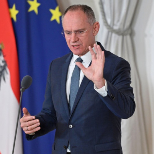 Austriacul Karner afirmă că expulzările și controale mai stricte au un impact pozitiv în reducerea imigrării ilegale