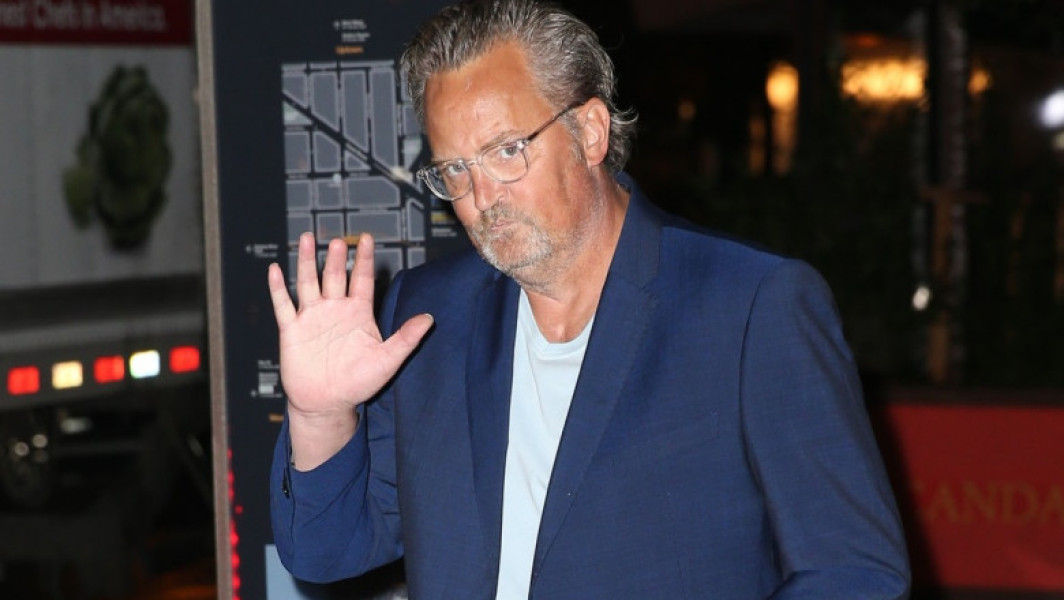 Anchetă deschisă de Poliţia din Los Angeles privind moartea actorului Matthew Perry