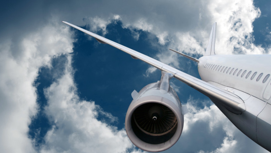 Incidentul din timpul zborului Londra-Singapore, provocat de „turbulenţe în aer limpede, cel mai periculos tip”. Când se produc acestea