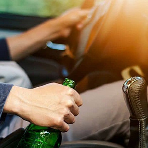 Bărbatul aflat în stare de ebrietate, prins conducând în municipiul Satu Mare cu permisul suspendat