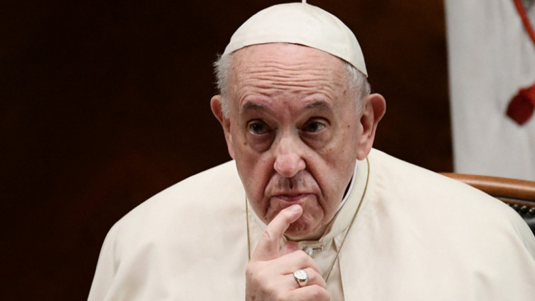 Scandal în Biserica Catolică: Papa Francisc folosește un termen jignitor pentru homosexuali