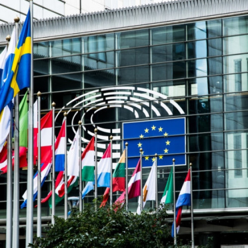 PPE ar urma să obțină 189 de locuri în Parlamentul European, arată cea mai recentă proiecție din cele 27 de state